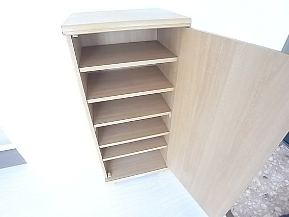 元町レジデンスの玄関