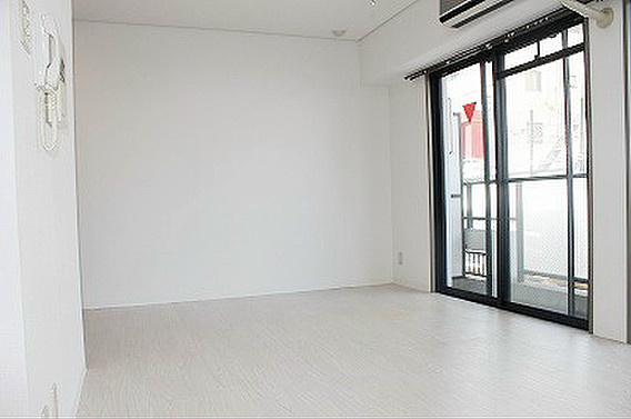 元町レジデンスの居間・リビング