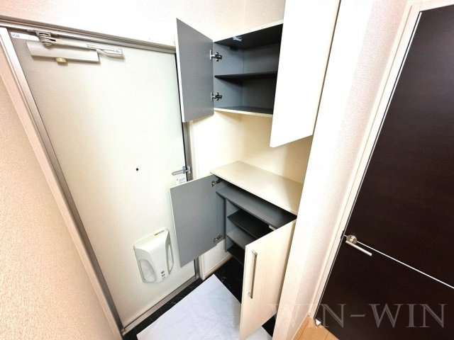 クルワシュードの玄関|イメージ（同建物内・同間取りの写真）