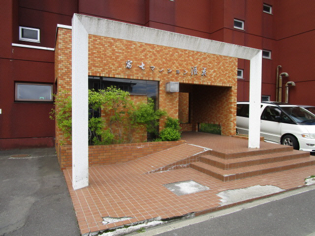 富士マンション浪花のエントランス