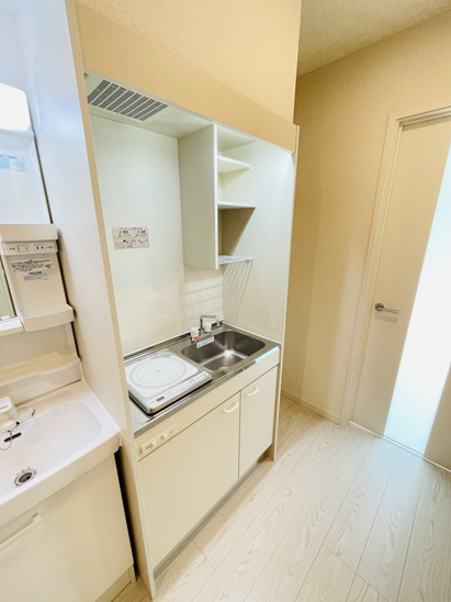 【キッチン】BASE 