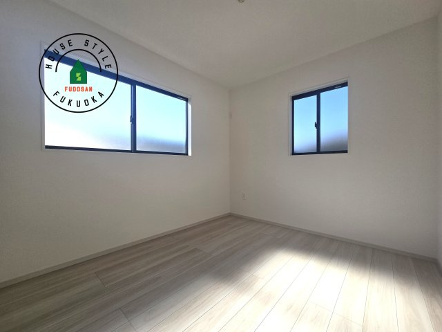 福岡市南区皿山1丁目第6-2棟（2号棟）　の子供部屋|穏やかな光が差し込む室内には、穏やかな時間が流れます。