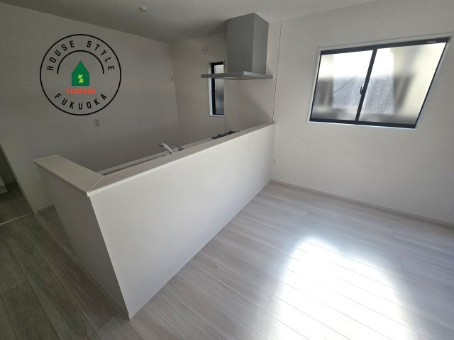 福岡市南区皿山1丁目第6-2棟（2号棟）　のダイニング|会話が弾む場所として居心地の良いリビングです。