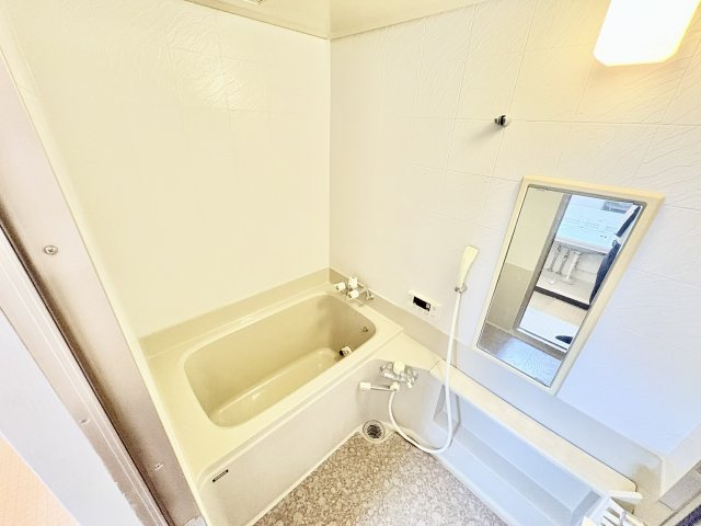 パストラルハイム幸壱番館　中央区幸１丁目の浴室|浴室はコンパクトでシンプルなため、使いやすい浴室です。