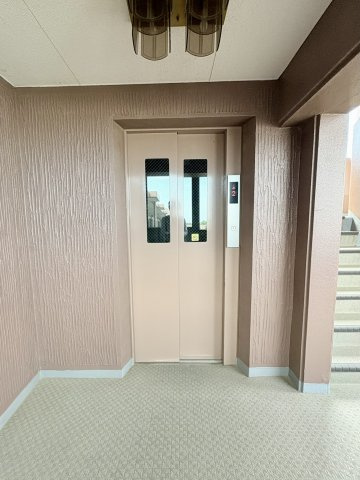 パストラルハイム幸壱番館　中央区幸１丁目のその他共用部分|エレベーター完備。