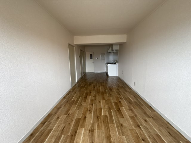 ハイツ柳井の居間・リビング