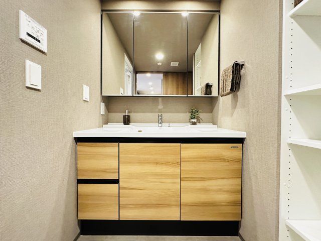 グレーシア湘南平塚海岸の独立洗面台