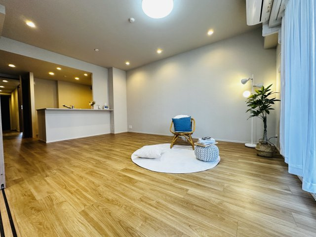 グレーシア湘南平塚海岸の居間・リビング