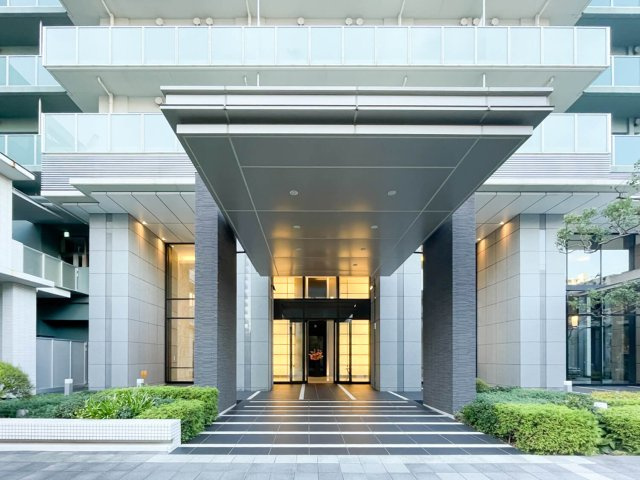 シティタワー神戸三宮のエントランス