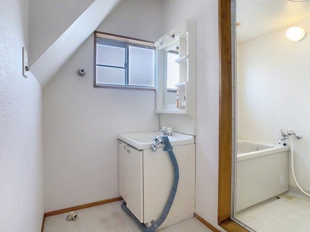 青田5丁目9ｰ23戸建て貸家の独立洗面台