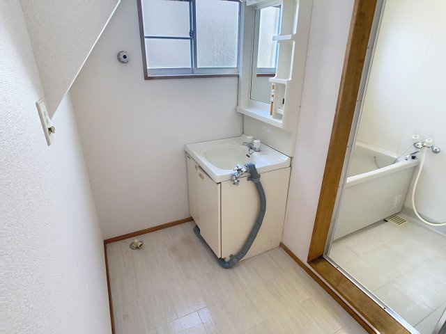 青田5丁目9ｰ23戸建て貸家の洗面所