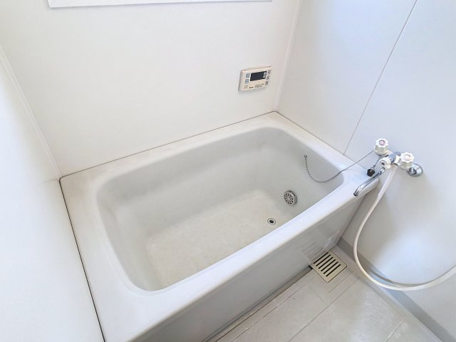 青田5丁目9ｰ23戸建て貸家の浴室