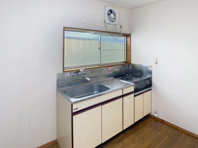 青田5丁目9ｰ23戸建て貸家のキッチン