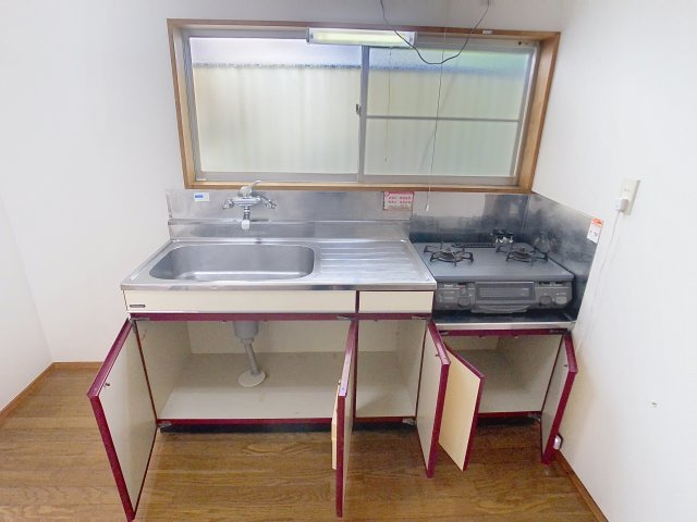 青田5丁目9ｰ23戸建て貸家のキッチン