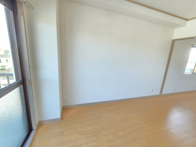 【洋室】 | 小松里マンション