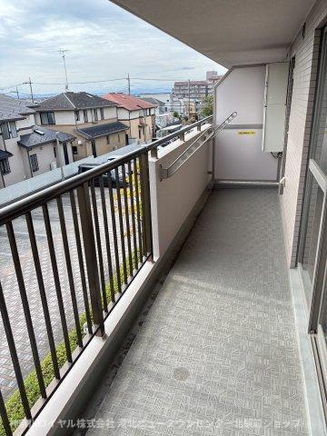 【バルコニー】