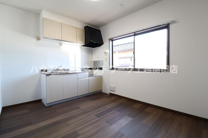 J'sパレス（ジェイズパレス）の居間・リビング|ダイニングキッチン