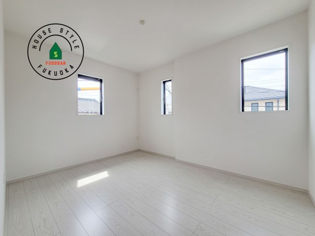 福岡市南区花畑3丁目第4-1棟（1号棟）　の洋室|採光良好な洋室は全居室、複層ガラスの遮熱効果と断熱効果で、一年中快適に過ごせます。