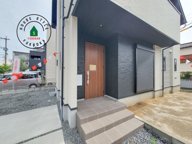 福岡市南区花畑3丁目第4-1棟（1号棟）　の玄関|おでかけの時も帰った時も、「我が家」を最初に感じでもらえる素敵な空間に。