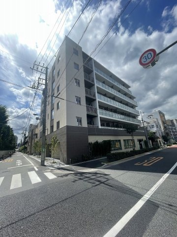 クレヴィアリグゼ西巣鴨の外観