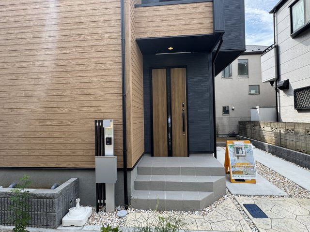 市川市菅野４丁目新築戸建（菅野３期）のエントランス|エントランス・玄関ポーチ