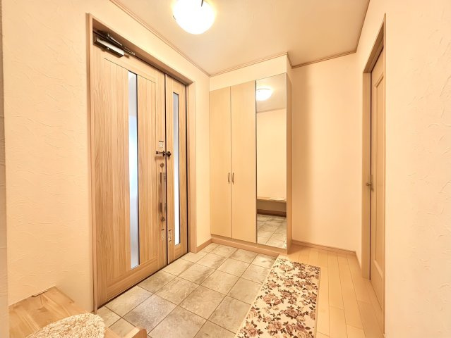 中川区野田1丁目戸建の玄関