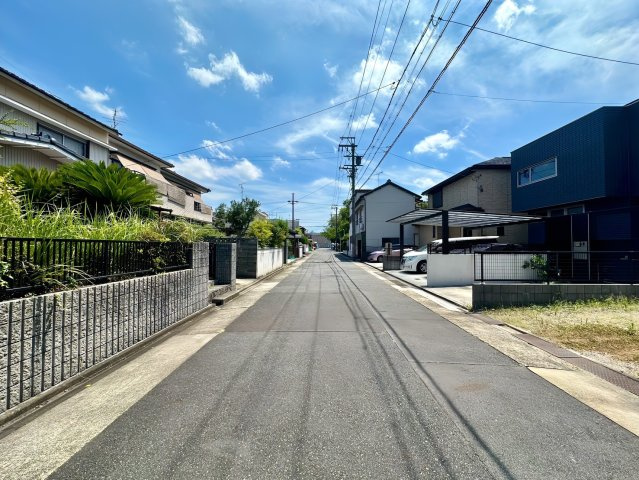 中川区野田1丁目戸建の前面道路含む現地写真