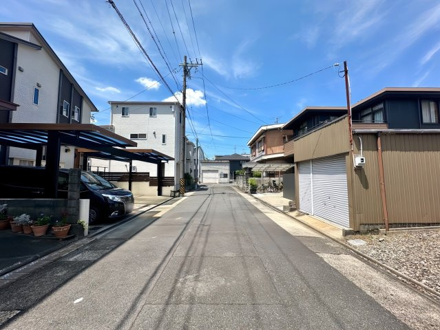 中川区野田1丁目戸建の前面道路含む現地写真