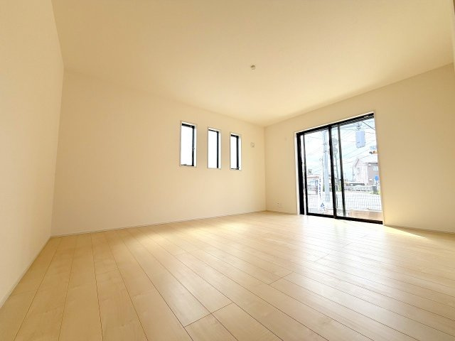 福生市熊川　新築戸建の居間・リビング