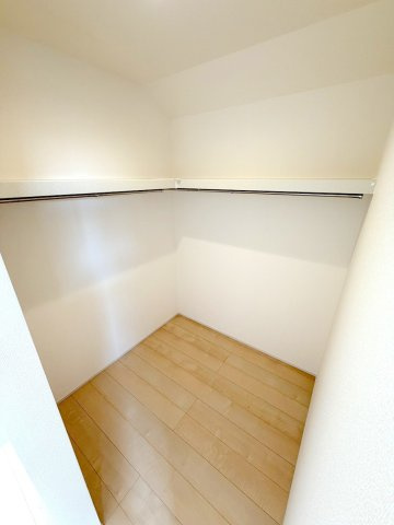 福生市熊川　新築戸建の収納