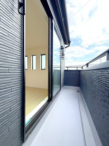 福生市熊川　新築戸建のバルコニー