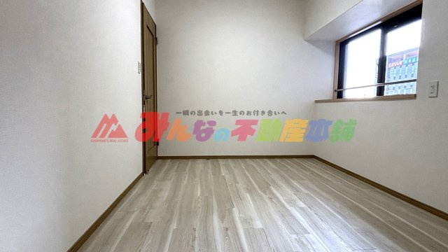 アーバンパレス諏訪野の洋室