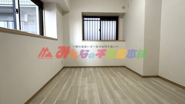 アーバンパレス諏訪野の洋室