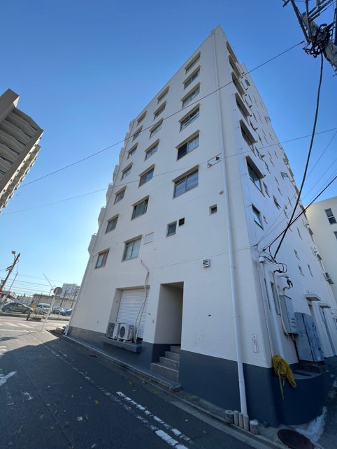 読売高野ビルの外観