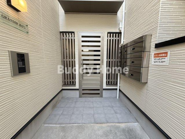 GRANDIRあびこのエントランス