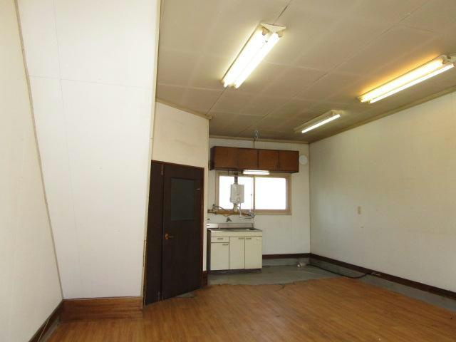 双葉町10-20貸店舗のその他