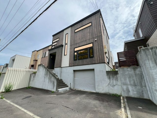 清田8条1丁目の外観|敷地59.64坪！オール電化住宅です！