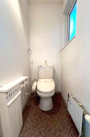 清田8条1丁目のトイレ|必須の温水洗浄付き便座◎