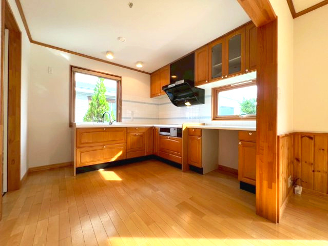 清田10条3丁目のキッチン|使い勝手の良いＬ字型キッチン！