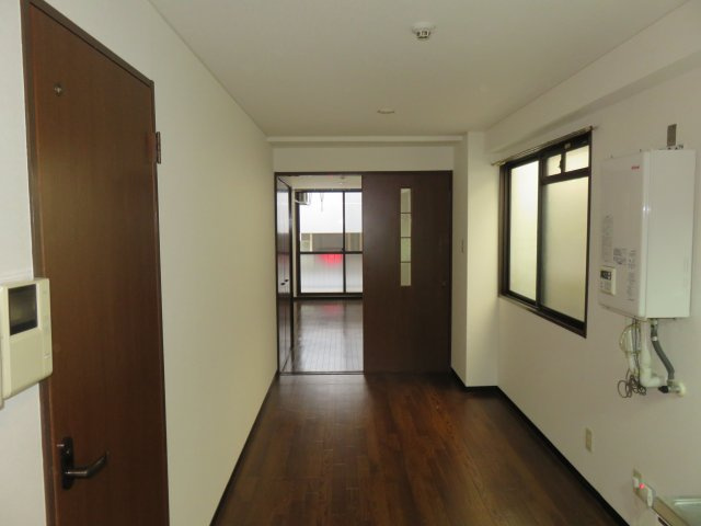 エムビル薬院の居間・リビング