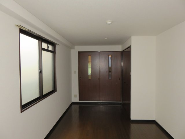 エムビル薬院の居間・リビング