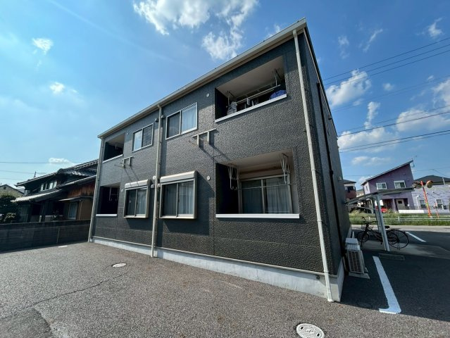 豊田市鴛鴨町中屋敷のアパート
