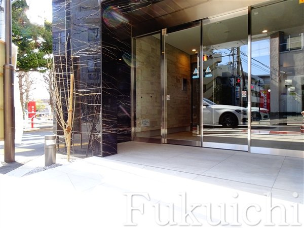 クレイシアIDZ学芸大学（アイズ）のエントランス