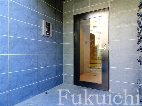 LEGALAND都立大学Ⅱのエントランス