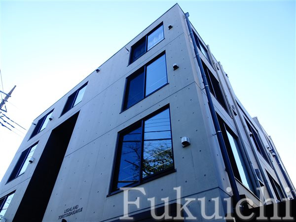 LEGALAND都立大学Ⅱの外観