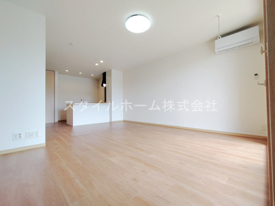 【居間・リビング】 | セルリアンコートE