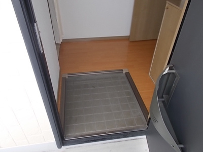 【玄関】 | サンガーデンローズ