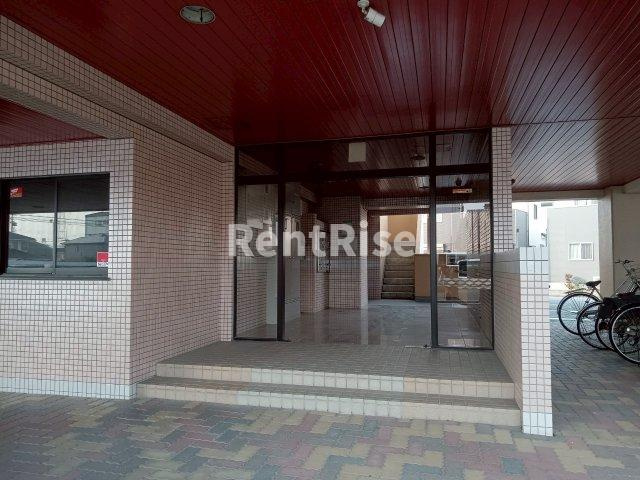 第2サンシャインマンションのエントランス