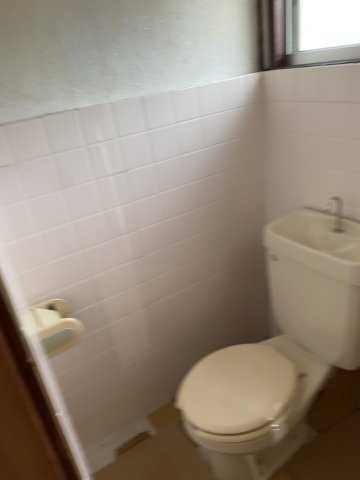 西蒲田一戸建　のトイレ