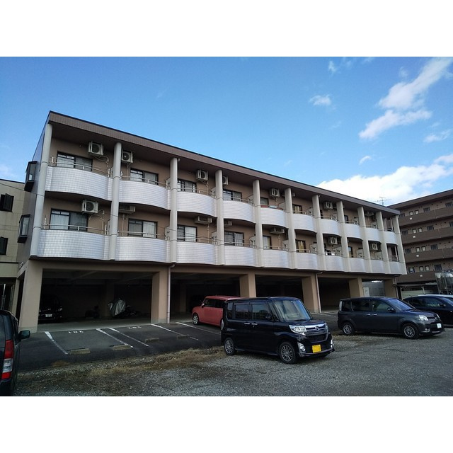 岐阜市薮田南３丁目のアパートの外観